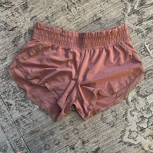 lululemon beige / blush shorts